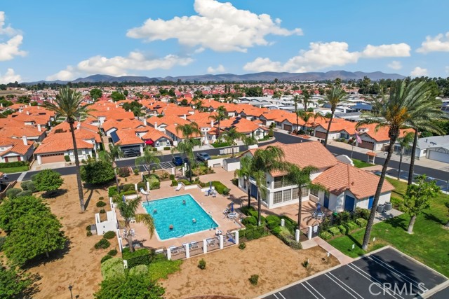 521 Bermuda Drive, Hemet CA: https://media.crmls.org/medias/f405025d-ae77-488b-9401-49ab89146ec4.jpg