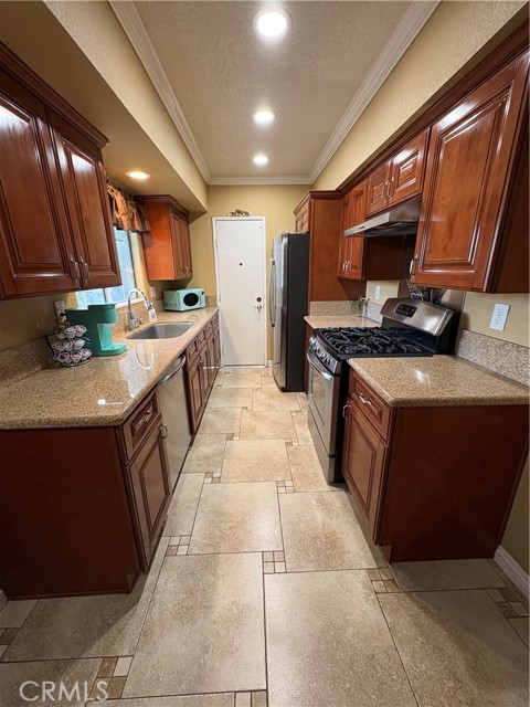 16842 Tracy Street, Victorville CA: https://media.crmls.org/medias/f4054135-1157-45e1-86d9-f0f1bf88ba4d.jpg