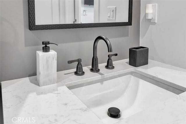 Detail Gallery Image 9 of 17 For 3519 E Colorado St, Long Beach,  CA 90814 - – Beds | – Baths