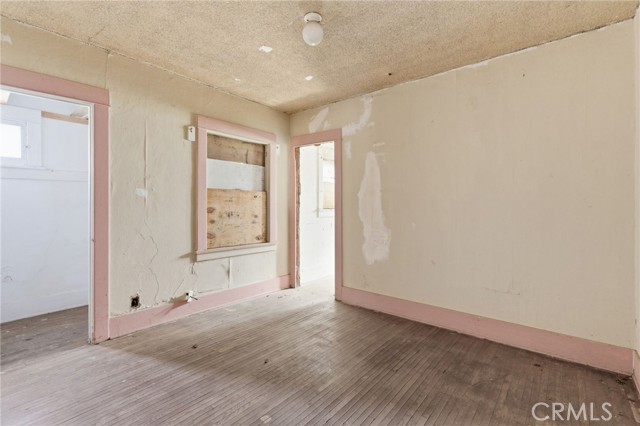 Detail Gallery Image 14 of 16 For 2064 Myrtle, Long Beach,  CA 90806 - 2 Beds | 1 Baths