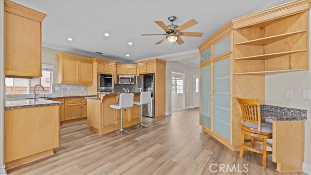 Detail Gallery Image 10 of 43 For 13310 Sea Gull Dr, Victorville,  CA 92395 - 3 Beds | 3 Baths