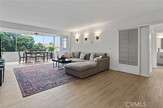 Detail Gallery Image 5 of 22 For 8701 Delgany, Playa Del Rey,  CA 90293 - 2 Beds | 2 Baths