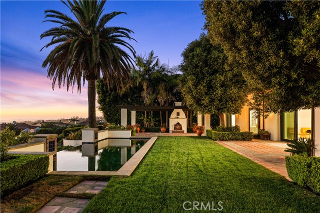 24 Scenic Bluff, Newport Coast CA: https://media.crmls.org/medias/f4079302-5cab-40a9-8e62-a814ec725a87.jpg