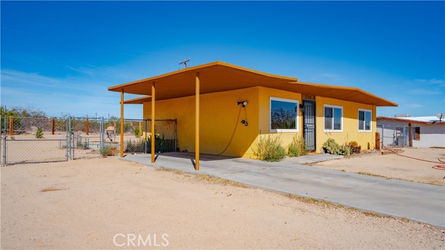 Detail Gallery Image 1 of 1 For 5768 Halsey Ave, Twentynine Palms,  CA 92277 - 3 Beds | 1 Baths