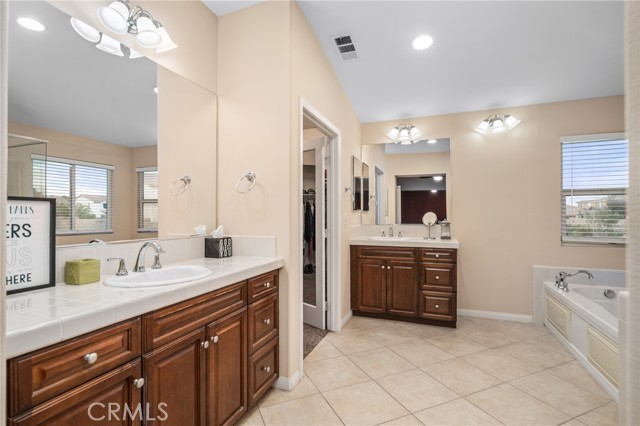 7116 W Avenue L4, Lancaster CA: https://media.crmls.org/medias/f407dc3d-10d2-475c-b872-8ddfdaa2b384.jpg