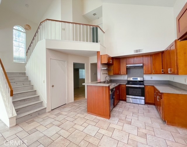 Detail Gallery Image 6 of 25 For 2644 S Quarry Ln #B,  Walnut,  CA 91789 - 3 Beds | 2 Baths