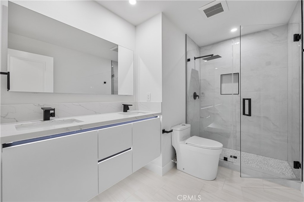 MLS #OC25274236 image #27