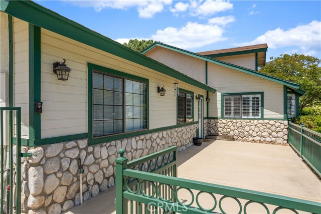 32045 Deseret, Wildomar CA: https://media.crmls.org/medias/f40a6ad9-7d10-4bbf-8ac8-a10d3e2b38cb.jpg