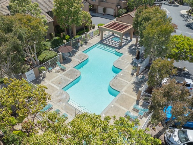9 Silvertide Drive, Dana Point CA: https://media.crmls.org/medias/f40ab8a4-3d0e-4e0e-ac80-0b4112ddea1b.jpg