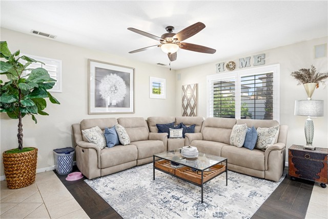 25324 Country Fair Drive, Menifee CA: https://media.crmls.org/medias/f40c0f8e-867e-4e7a-9649-7f0e18e92e4e.jpg