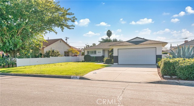 Detail Gallery Image 2 of 14 For 9314 via Amorita, Downey,  CA 90241 - 3 Beds | 1/1 Baths