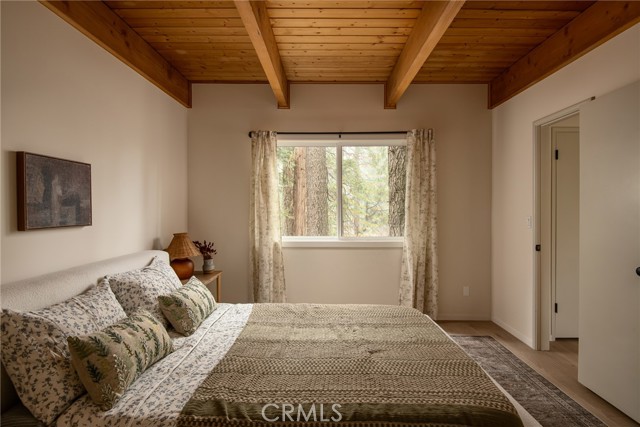 Detail Gallery Image 13 of 31 For 28443 Altamont Ct, Lake Arrowhead,  CA 92352 - 3 Beds | 2/1 Baths