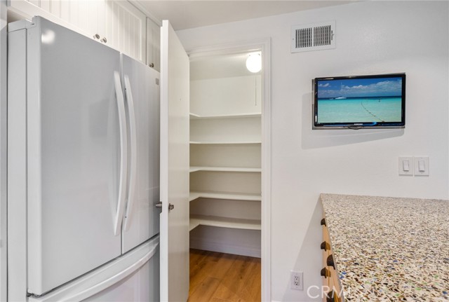 Detail Gallery Image 16 of 37 For 2279 Stonewood Ct, San Pedro,  CA 90732 - 3 Beds | 2/1 Baths