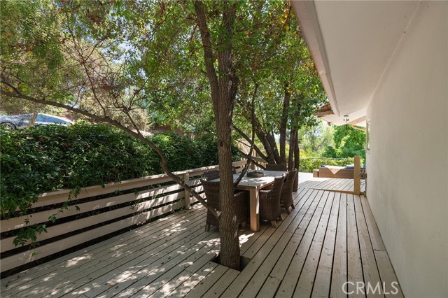 Detail Gallery Image 3 of 34 For 1733 Arteique Rd, Topanga,  CA 90290 - 3 Beds | 2/1 Baths