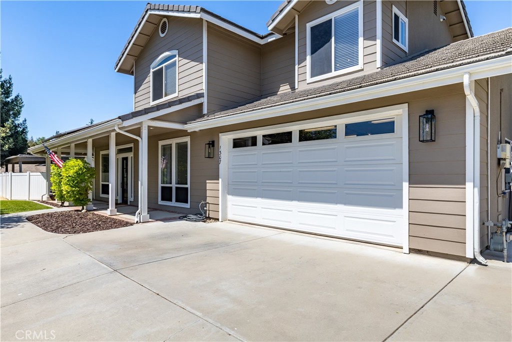 1307 Crown Way