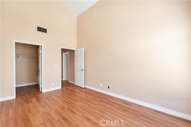 Detail Gallery Image 21 of 38 For 19017 Gault St #103,  Reseda,  CA 91335 - 3 Beds | 3 Baths