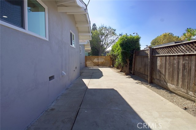 235 E Eldridge, Long Beach CA: https://media.crmls.org/medias/f40d7386-d6ca-4300-9f1e-8d2c59515399.jpg