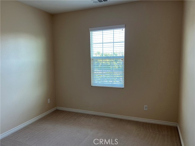 Detail Gallery Image 15 of 27 For 5081 Menton Ln, Yorba Linda,  CA 92886 - 4 Beds | 2/1 Baths