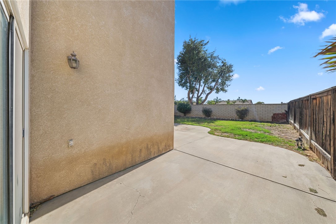 Detail Gallery Image 40 of 45 For 1093 Autumnwood Ln, Perris,  CA 92571 - 4 Beds | 2/1 Baths