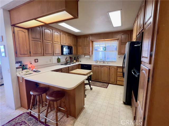 Detail Gallery Image 14 of 32 For 5830 Robin Hill Dr #19,  Lakeport,  CA 95453 - 2 Beds | 2 Baths