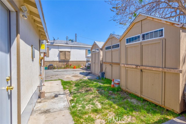 Image 6 of 36 For 164 Santa Fe Avenue