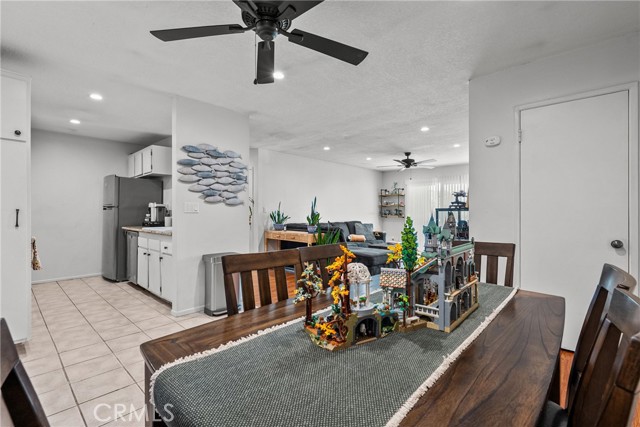 Detail Gallery Image 14 of 50 For 25736 Player Dr #R4,  Valencia,  CA 91355 - 2 Beds | 2 Baths