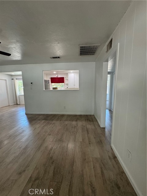 Detail Gallery Image 14 of 22 For 445 W Yale Ave, Coalinga,  CA 93210 - 2 Beds | 1 Baths