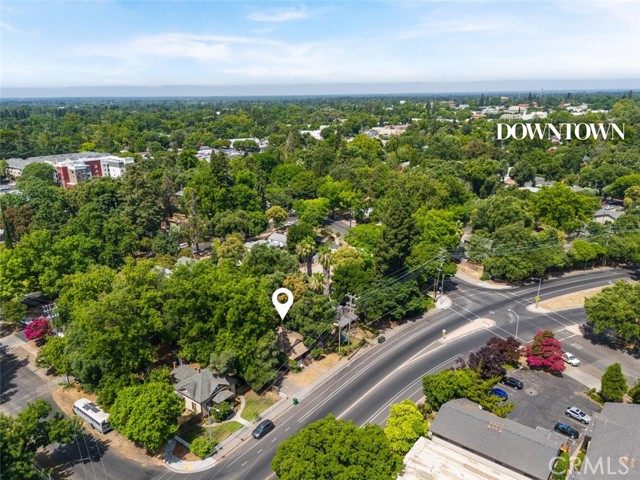 1326 Mulberry Street, Chico CA: https://media.crmls.org/medias/f410a6ac-8fec-4981-bd0e-3537b4cd94bc.jpg