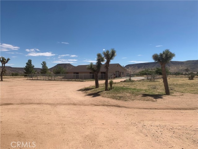 Detail Gallery Image 28 of 33 For 52775 Pipes Canyon Rd, Pioneertown,  CA 92268 - 3 Beds | 2/1 Baths