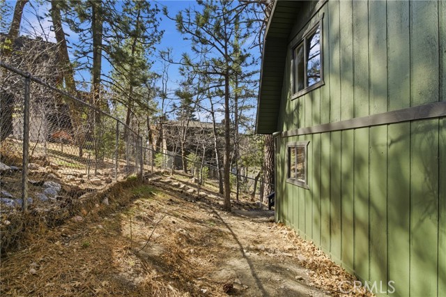 Detail Gallery Image 46 of 47 For 2386 Independence Ln, Running Springs,  CA 92382 - 2 Beds | 1/1 Baths