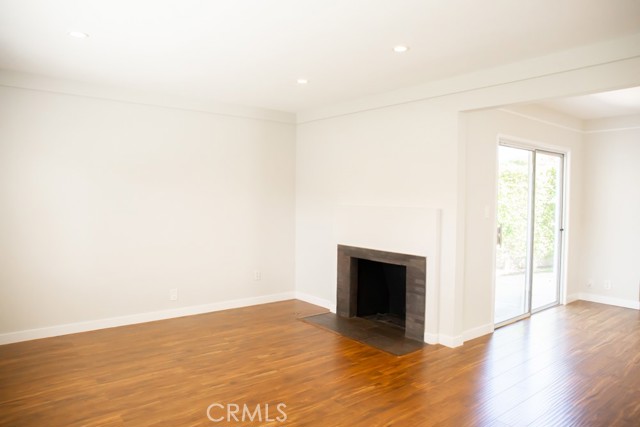 Detail Gallery Image 3 of 25 For 10722 Braddock Dr, Culver City,  CA 90230 - 3 Beds | 2 Baths