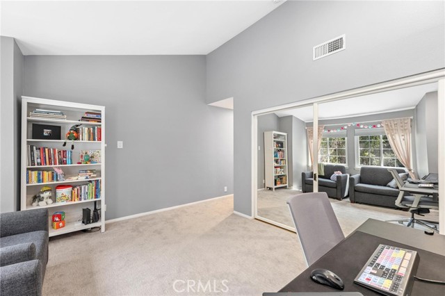 Detail Gallery Image 18 of 34 For 23163 Mulholland Drive Unit 6, Woodland Hills,  CA 91364 - 2 Beds | 2/1 Baths