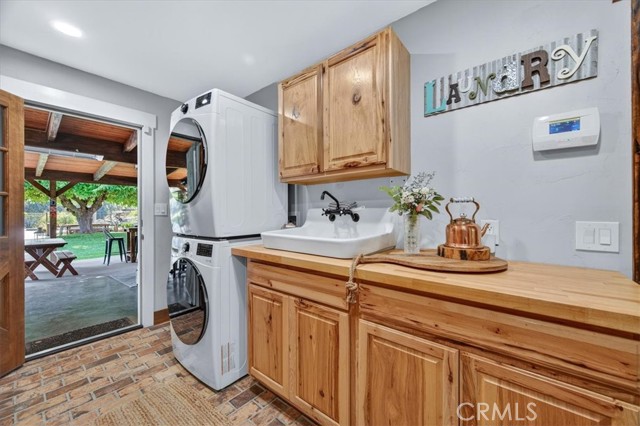 Image 21 of 40 For 5325 Greenwood Drive