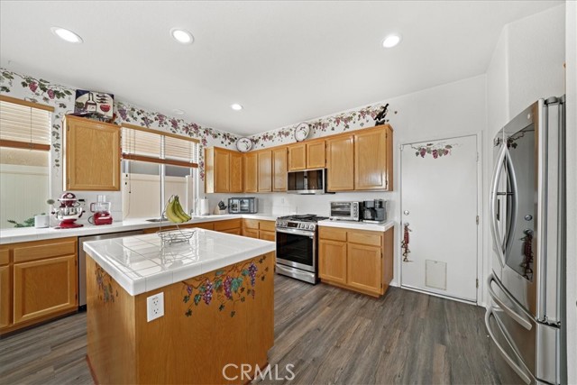Detail Gallery Image 15 of 51 For 23825 Matador Way, Murrieta,  CA 92562 - 4 Beds | 2/1 Baths