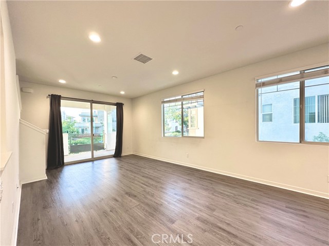 147 Episode, Irvine CA: https://media.crmls.org/medias/f414090a-1f32-43a3-b846-6ae1cb3bb626.jpg