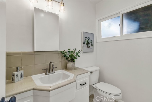 Detail Gallery Image 21 of 27 For 8308 Zelzah, Northridge,  CA 91325 - 3 Beds | 2 Baths