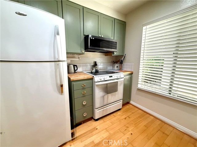 Detail Gallery Image 5 of 22 For 4107 Summertime Ln, Culver City,  CA 90230 - 1 Beds | 1 Baths