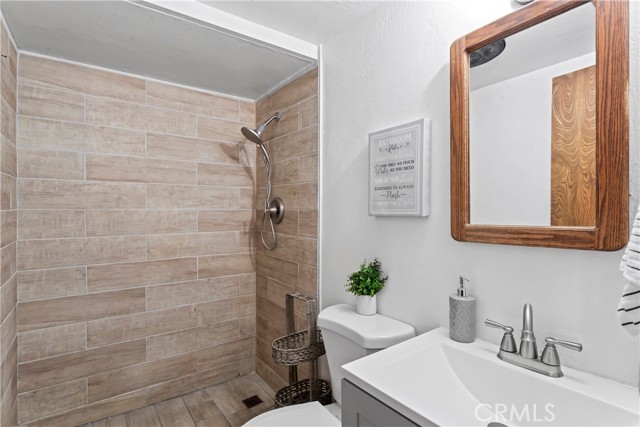 407 Dart Canyon Road, Crestline CA: https://media.crmls.org/medias/f414d8f2-e602-4fc9-a1ad-3e285a41da96.jpg