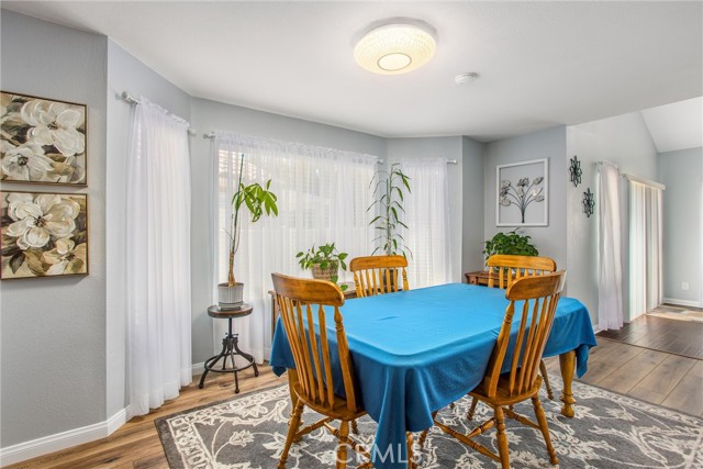 518 S Seminole Circle, Banning CA: https://media.crmls.org/medias/f4150c4b-9a1c-4434-92e2-e3d7637030cf.jpg