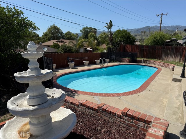 5656 Newbury Avenue, San Bernardino CA: https://media.crmls.org/medias/f41510d7-d18e-4fc0-a2ec-a27712a6f214.jpg