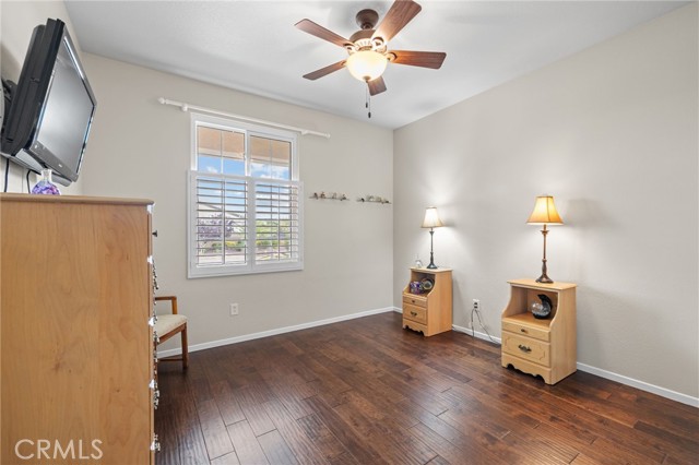 5614 Regent Hill W Terrace, Palmdale CA: https://media.crmls.org/medias/f41705b0-c0ed-423d-a2de-dc8d7abe24b1.jpg