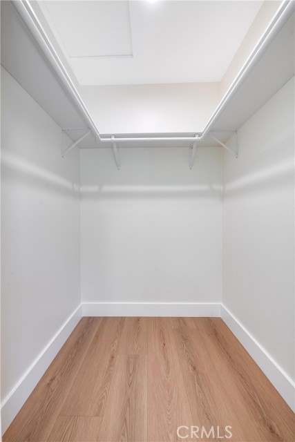 Detail Gallery Image 2 of 36 For 22919 Leonora Dr, Woodland Hills,  CA 91367 - 4 Beds | 2 Baths