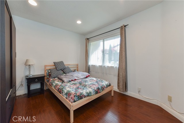 145 Stanford Court, Irvine CA: https://media.crmls.org/medias/f4188e98-9360-45c2-8bdd-ed88d0a2d9d0.jpg