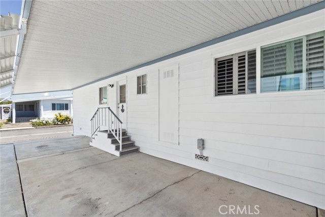 20701 Beach Boulevard, Huntington Beach CA: https://media.crmls.org/medias/f419023e-2d34-4d47-950e-f7e9011e71f1.jpg