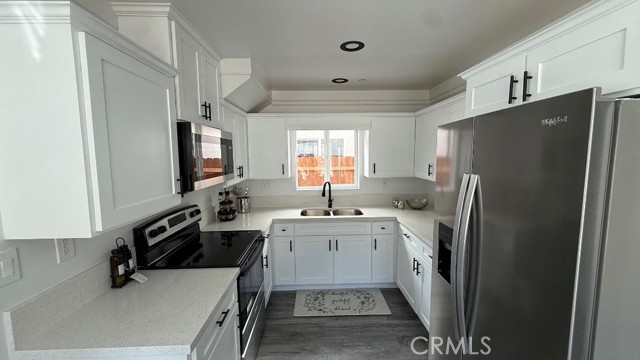 Detail Gallery Image 4 of 10 For 9412 Wilmington Ave, Los Angeles,  CA 90002 - 4 Beds | 3 Baths