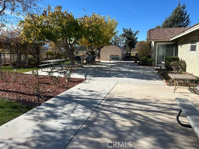 Detail Gallery Image 8 of 13 For 14989 Cedar, Hesperia,  CA 92345 - 3 Beds | 2 Baths