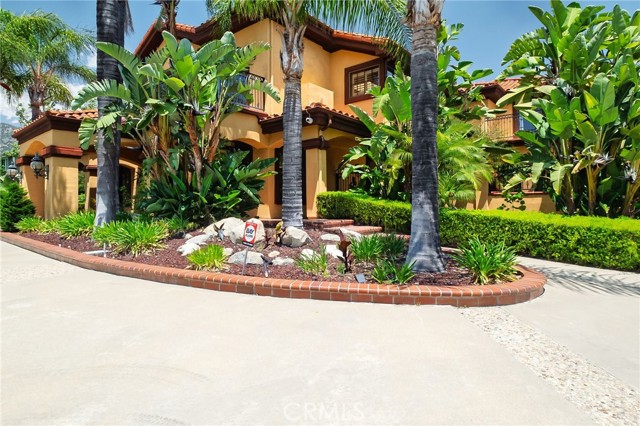 948 Peninsula Avenue, Claremont CA: https://media.crmls.org/medias/f41bbeb8-ca6a-425e-8f85-b11880249ce6.jpg