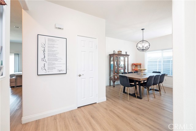 1586 W Mcwethy Street, Rialto CA: https://media.crmls.org/medias/f41c0e5b-2b5d-4003-9274-db13647ccf29.jpg