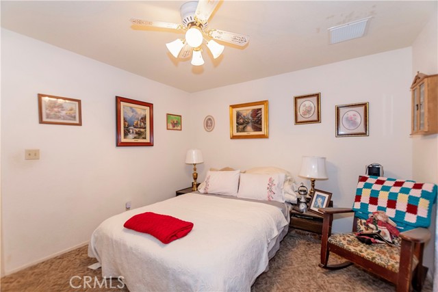 Detail Gallery Image 12 of 27 For 8513 Manzanita Ave, California City,  CA 93505 - 3 Beds | 2 Baths