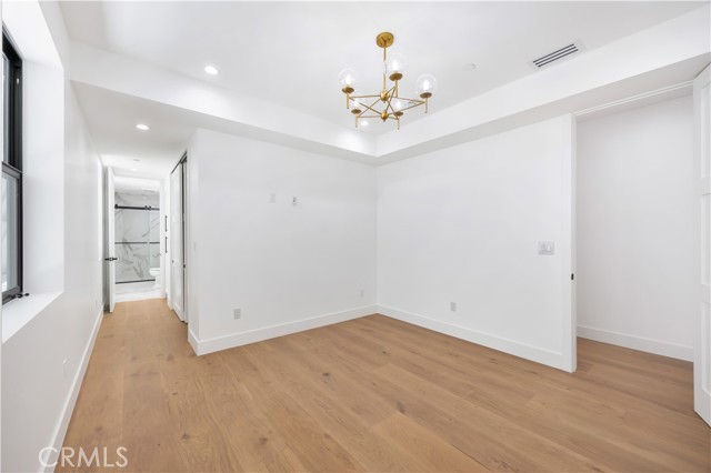 926 17th St, Hermosa Beach CA: https://media.crmls.org/medias/f41c9407-8339-49c6-87d8-da10a8e3031a.jpg